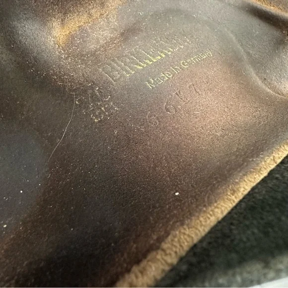 Women's Birkenstock Gizeh sandals size Women's 6 or 6.5 or EU 37 black leather - Picture 8 of 9